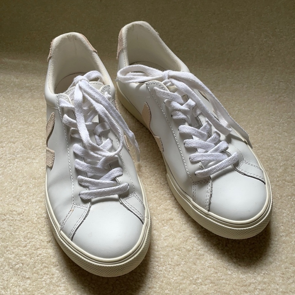 Veja Esplar leather and suede sneaker